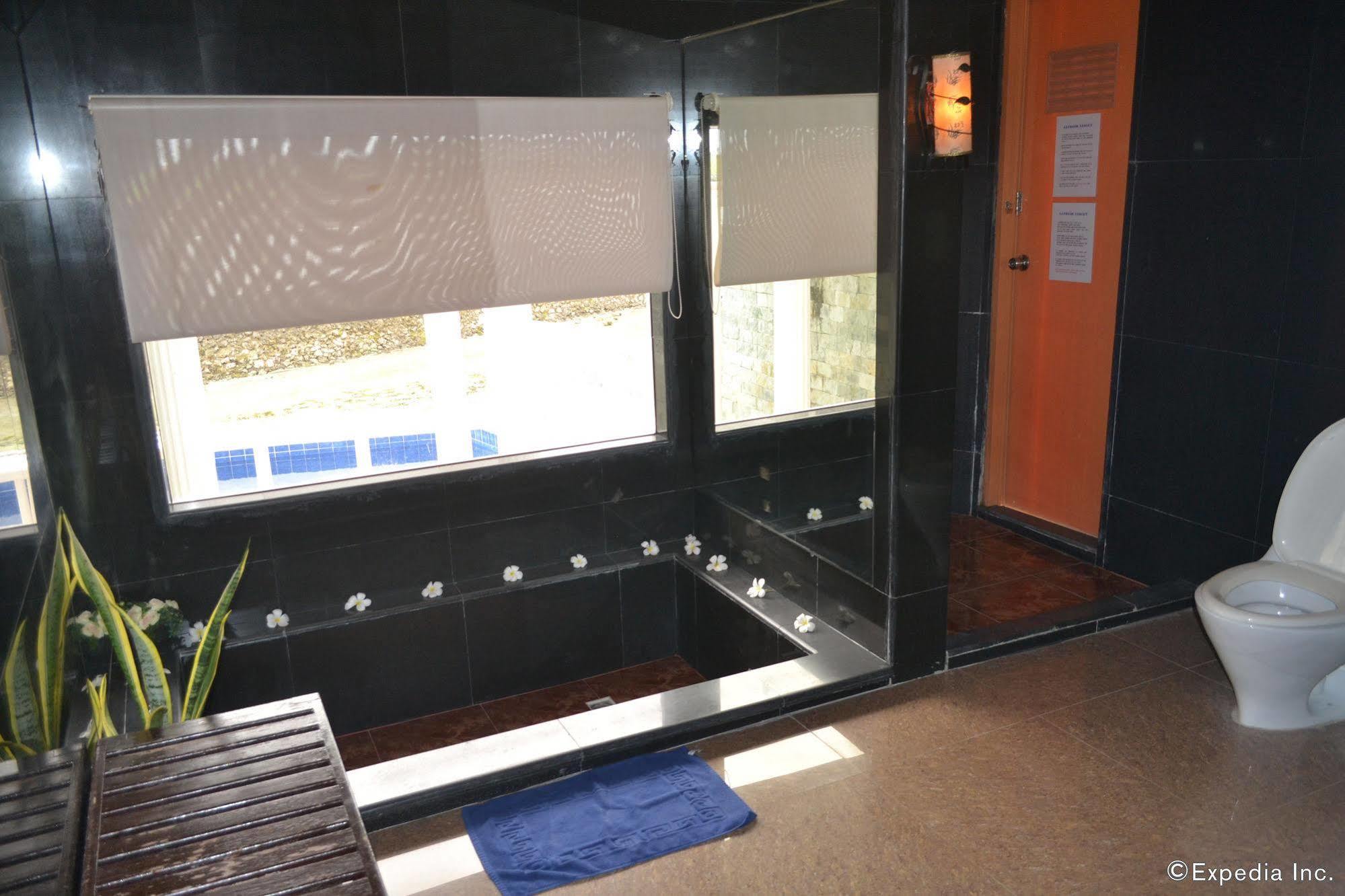 Alfheim Resort Lapu-Lapu City Kültér fotó