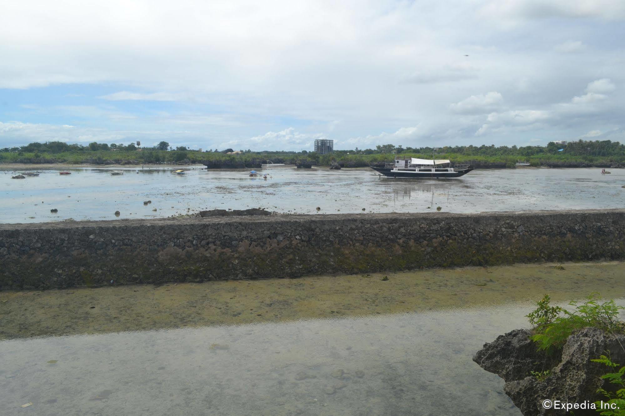 Alfheim Resort Lapu-Lapu City Kültér fotó